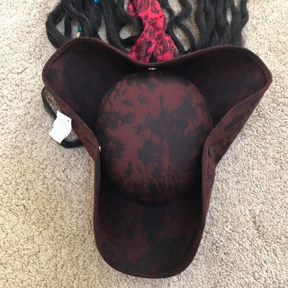 New! No label Brown combo hat with curls